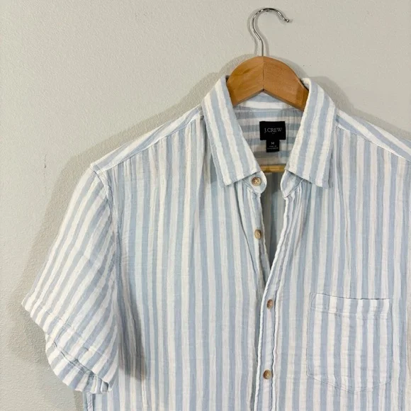 J. Crew Factory Slim Gauze Shirt Men’s Size M Blue White Stripe Button Up Preppy - Picture 2 of 8